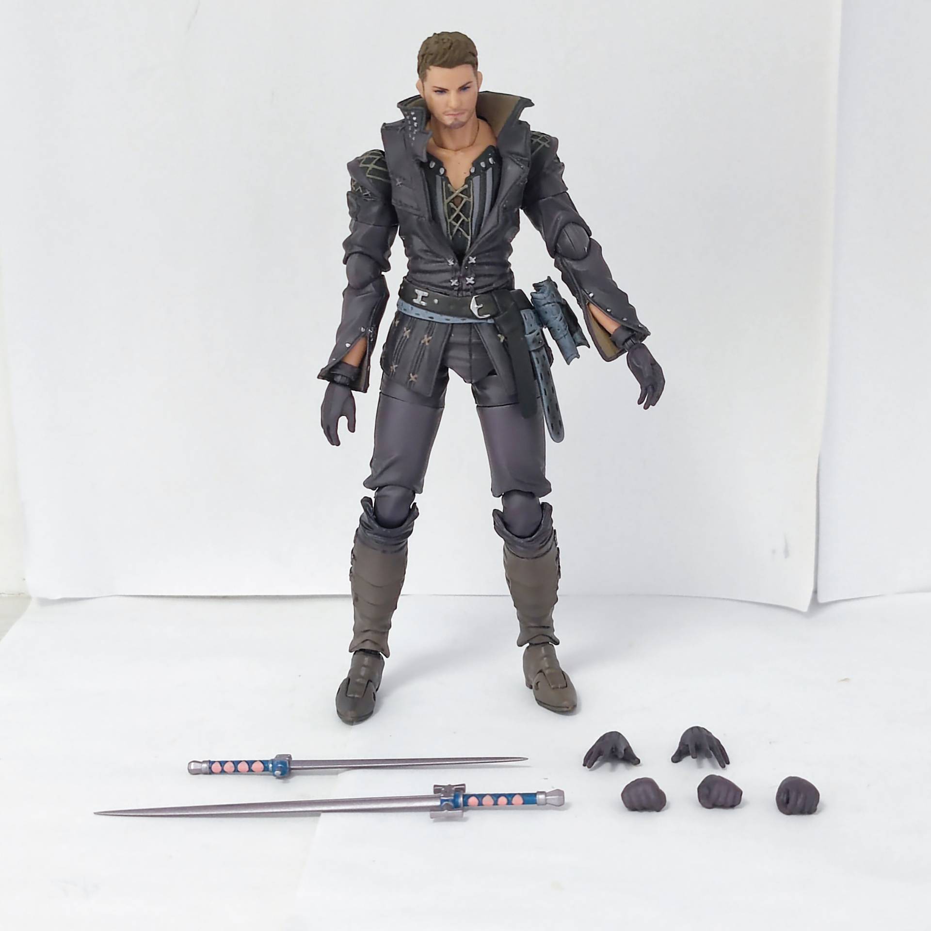 공식 루즈 피규어 휴고 쿠프카 베네딕타 바르나바스 6인 - Model Kit Final Fantasy 리뷰 및 가격