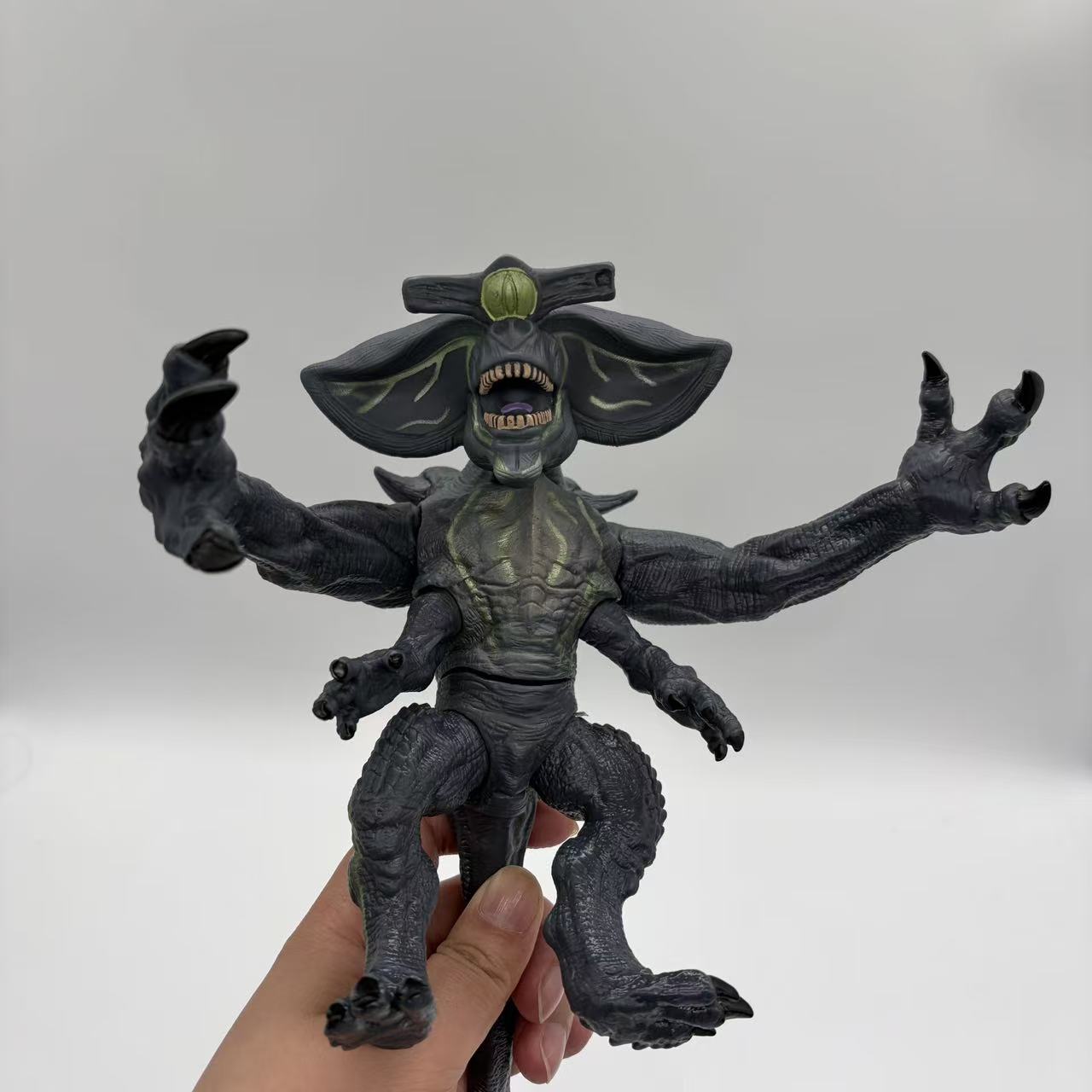 Scunner Trespasser Axe-Head Ha - Model Kit Pacific Rim 리뷰 및 가격