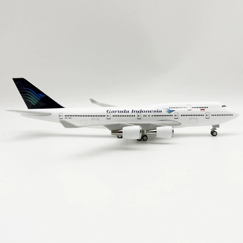 1/250 스케일 30cm 가루다 인도네시아 항공 B7 - Model Kit Indonesia 리뷰 및 가격
